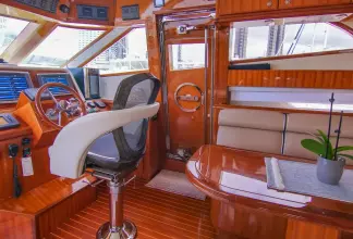 Thumbnail von Mckinna 65  YOLO