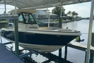 Chris-Craft Catalina 24