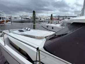 Thumbnail von Greenline 39 Hybrid Harbor Lights