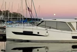 Thumbnail von Greenline 39 Hybrid Harbor Lights