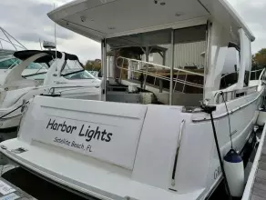Thumbnail von Greenline 39 Hybrid Harbor Lights