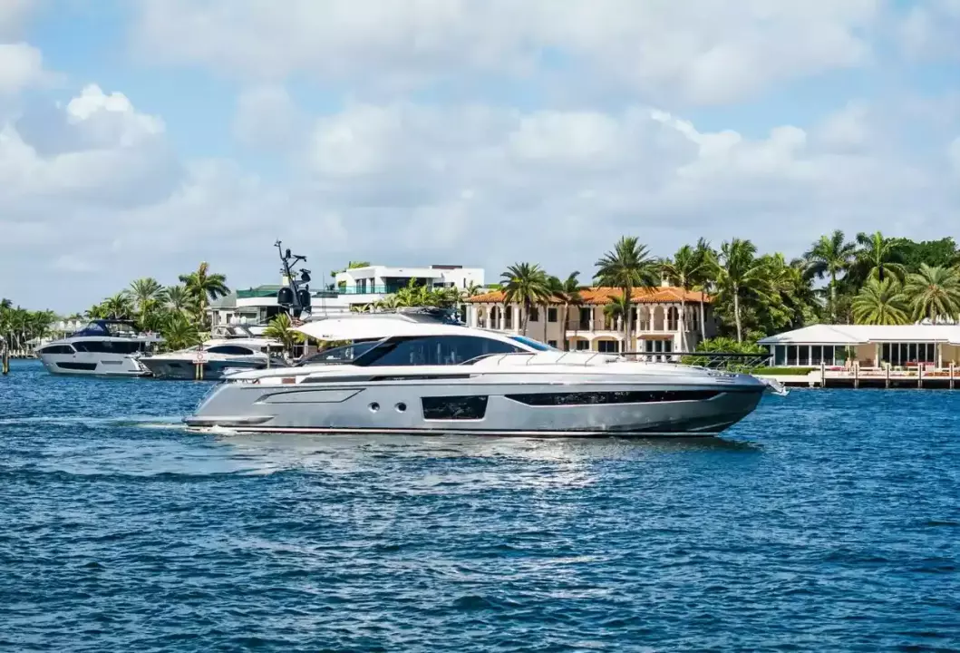 Azimut S8 Yesenia