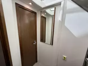 Thumbnail von Cruisers Yachts 45 Cantius To The Moon And Back