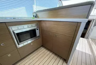 Thumbnail von Cruisers Yachts 45 Cantius To The Moon And Back