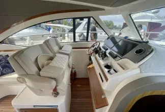 Thumbnail von Chris Craft Commander 42 Red Boat