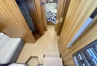 Thumbnail von Chris Craft Commander 42 Red Boat