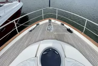 Thumbnail von Chris Craft Commander 42 Red Boat