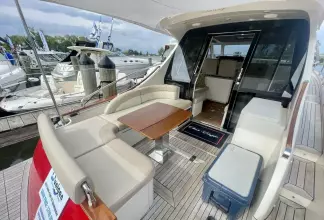 Thumbnail von Chris Craft Commander 42 Red Boat