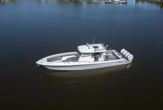 Thumbnail von Blackwater 43 Sportfish Grey Goose