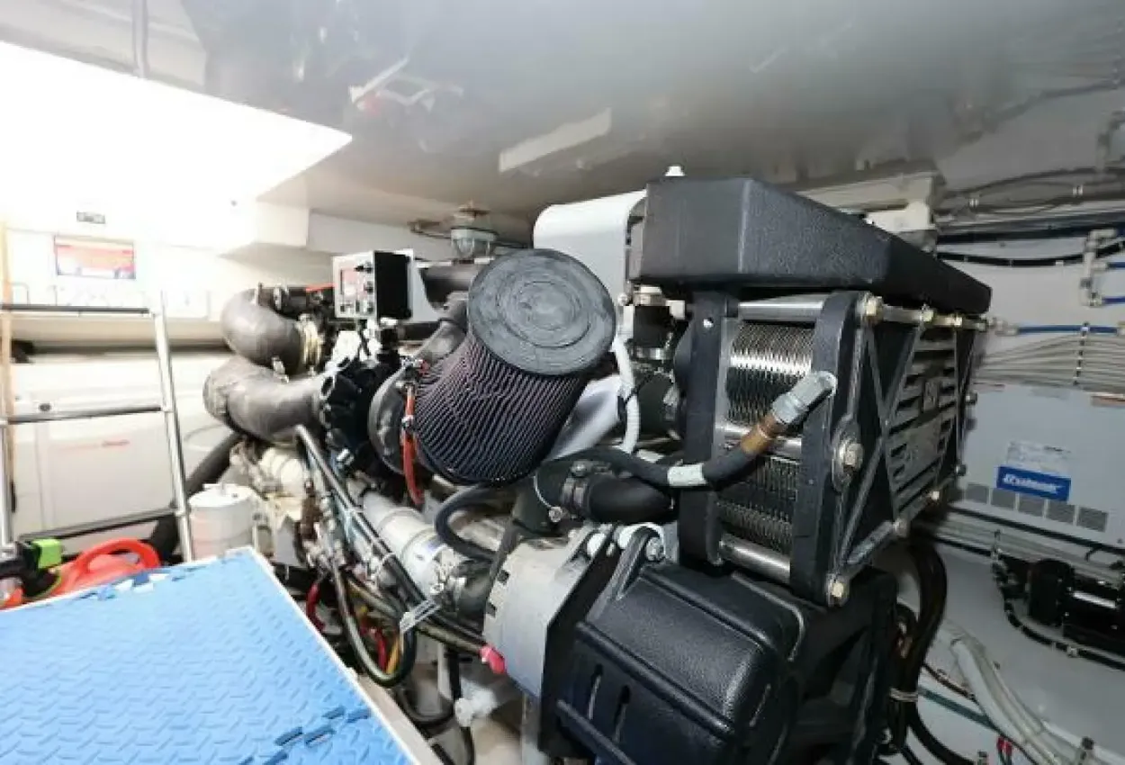 Thumbnail von Hatteras 45