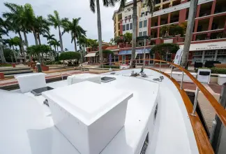 Thumbnail von Tollycraft Pilothouse Motivated Seller