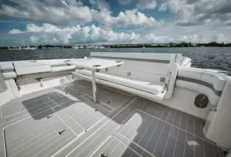 Thumbnail von Intrepid 475 Sport Yacht