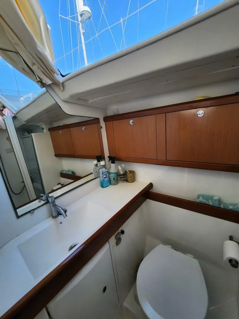 Thumbnail von Beneteau Oceanis 49 Athena