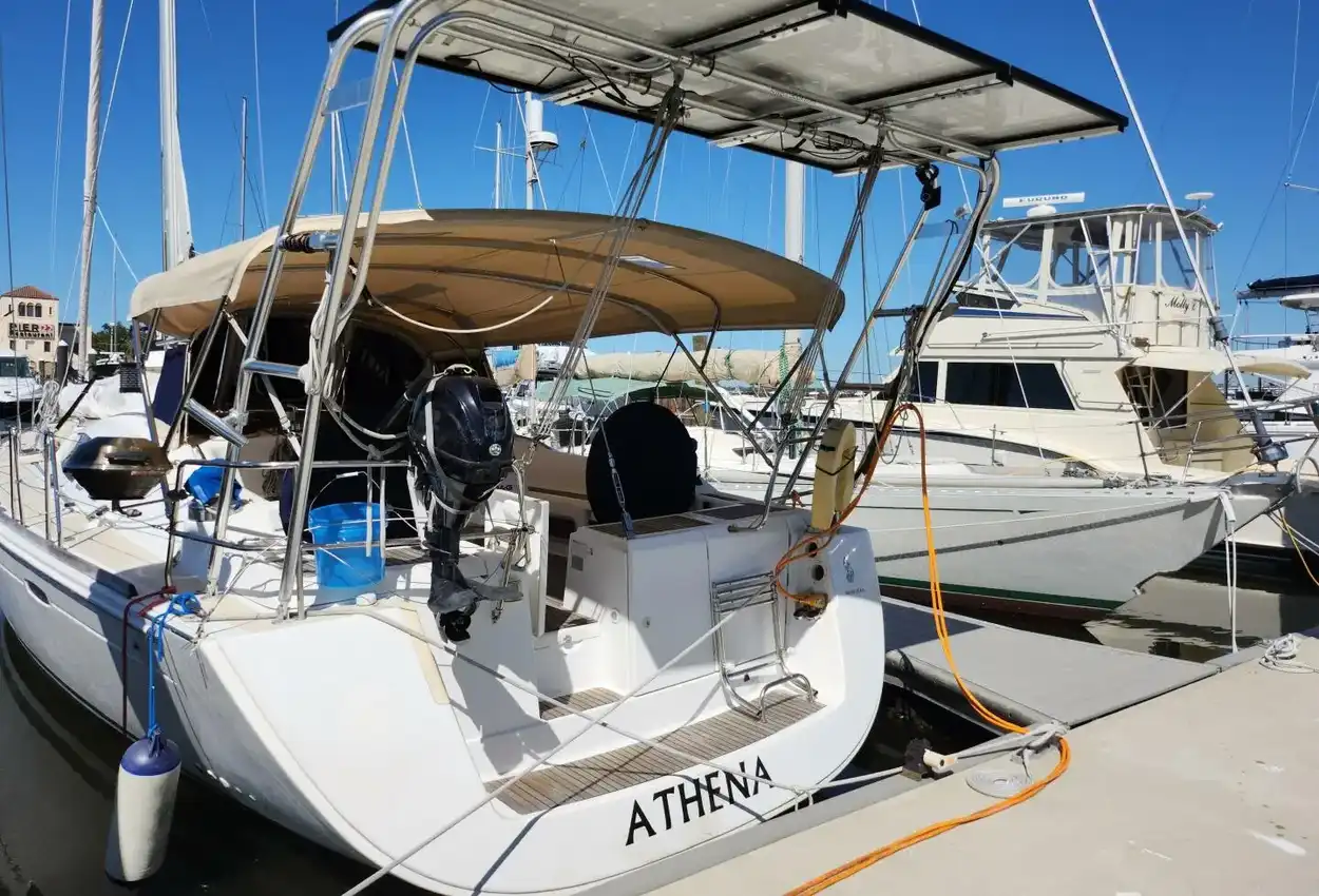 Thumbnail von Beneteau Oceanis 49 Athena