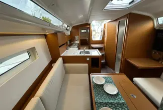 Thumbnail von Jeanneau Sun Odyssey 350