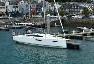 Thumbnail von Jeanneau Sun Odyssey 380 Princess Leia