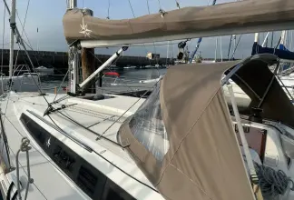 Thumbnail von Jeanneau Sun Odyssey 349 Venerable Penguin