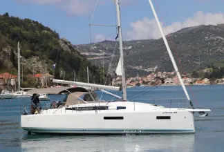Thumbnail von Jeanneau Sun Odyssey 380 Bura Kiss