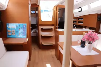 Thumbnail von Jeanneau Sun Odyssey 380 Bura Kiss