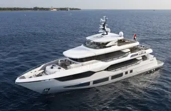 Majesty 120