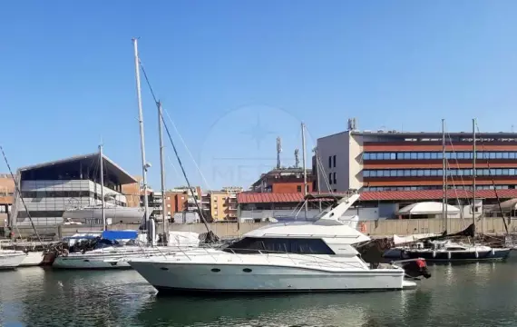 Uniesse 48 Open