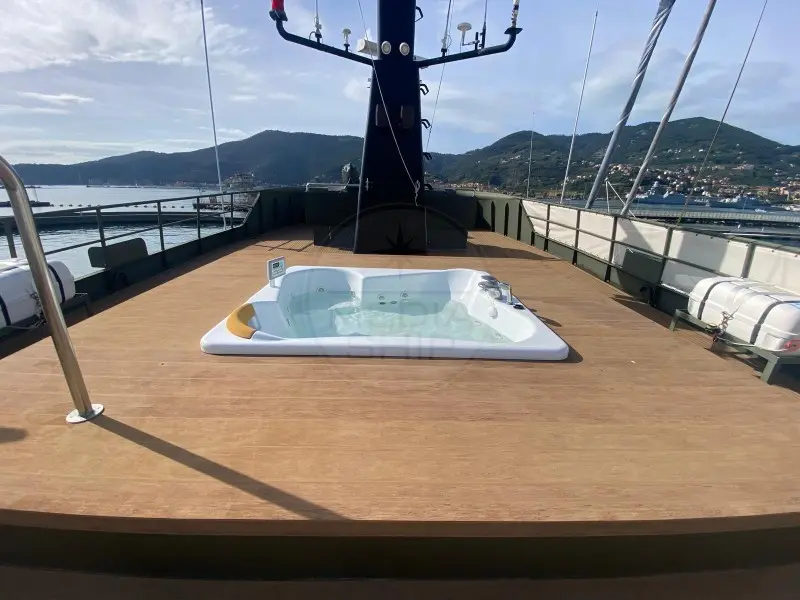 Thumbnail von Benetti 23