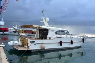 Thumbnail von Riviera 50 Flybridge