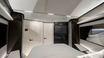 Thumbnail von Majesty 65