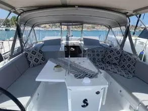 Thumbnail von Beneteau Oceanis 51.1