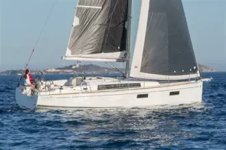 Thumbnail von Beneteau Oceanis 38.1