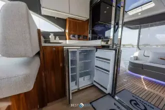 Thumbnail von Riviera Sport Yacht Platinum Edition 4600 Riviera 4600 SPORT YACHT-PLATINUM EDITION