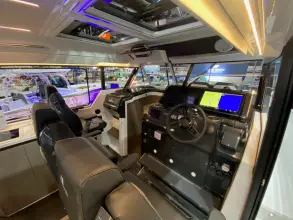 Thumbnail von Wellcraft 355 WELLCRAFT 355 Explorer