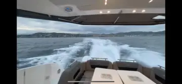 Thumbnail von Four Winns TH36 JEANNEAU TH38 Twin-Hull