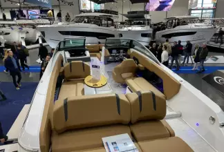 Thumbnail von Four Winns H6 OB Four Winns H6 Outboard bowrider