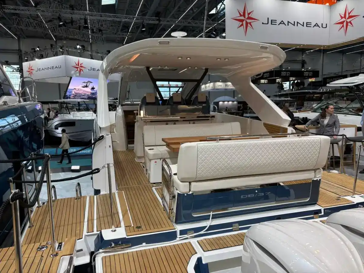 Jeanneau DB 37 IB JEANNEAU DB-37