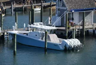 Thumbnail von Invincible 42 Center Cabin Strike Two