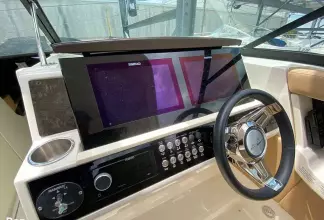 Thumbnail von Sea Ray SLX 350
