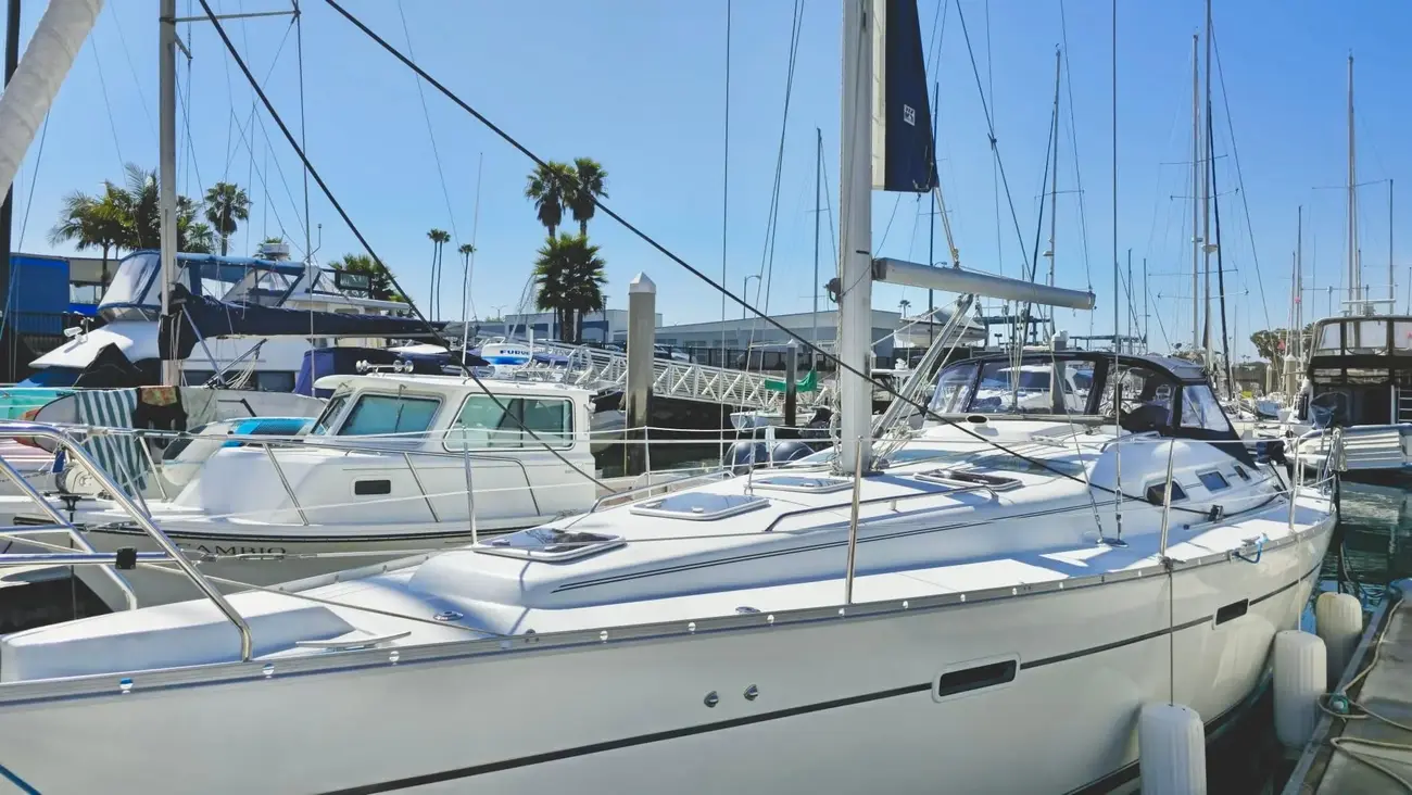 Beneteau Oceanis Clipper 393 Duke of Curl