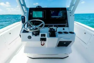 Thumbnail von Edgewater 325 CC