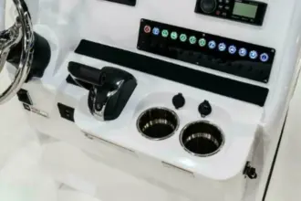 Thumbnail von Edgewater 230 CC