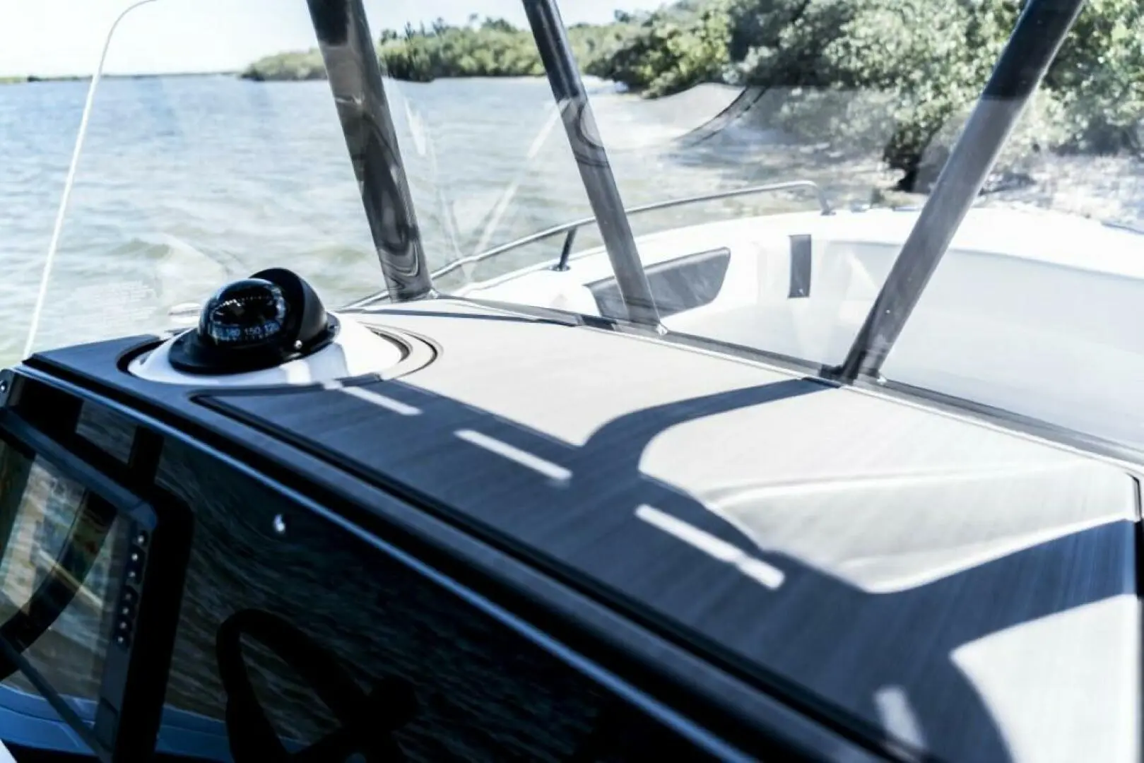 Thumbnail von Edgewater 208 CC