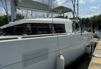 Thumbnail von Lagoon 400 S2 Perspective