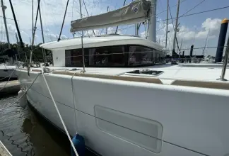 Thumbnail von Lagoon 400 S2 Perspective