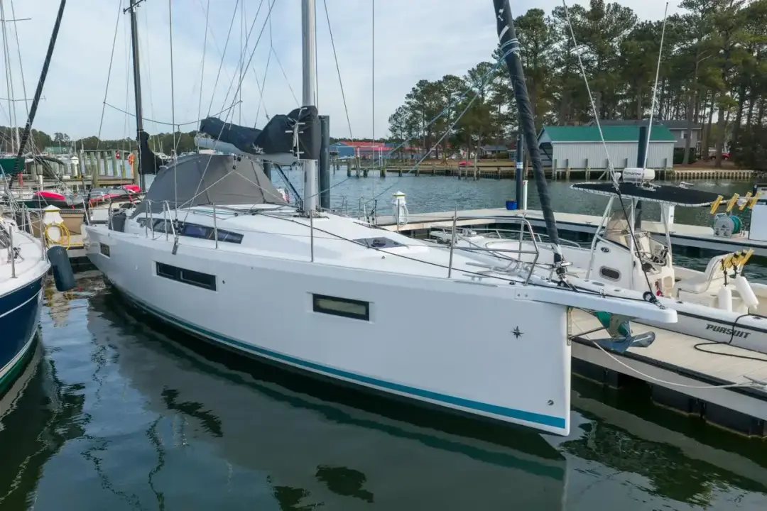 Jeanneau Sun Odyssey 410 Knot 4 Sail