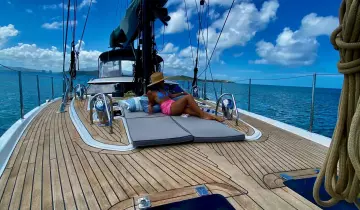 Thumbnail von Oyster 72 AEGIS