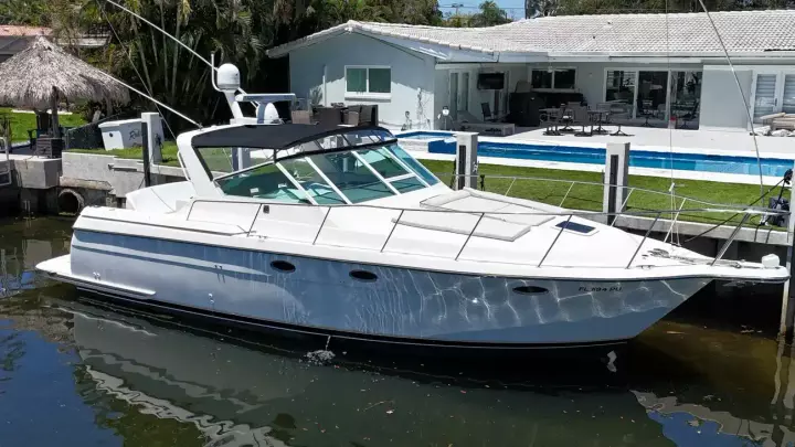 Tiara Yachts 3500 Express