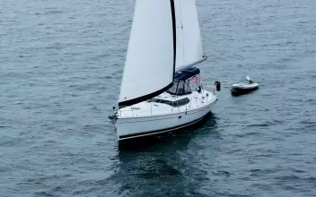 Thumbnail von Hunter 45 CC Coralee