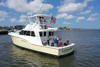 Thumbnail von Hatteras 53 Convertible