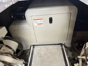 Thumbnail von Carver 396 Motor Yacht