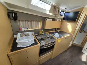 Thumbnail von Beneteau Oceanis 38.1 Sea Hunt